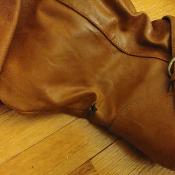 Boots - Picture 4 of 4